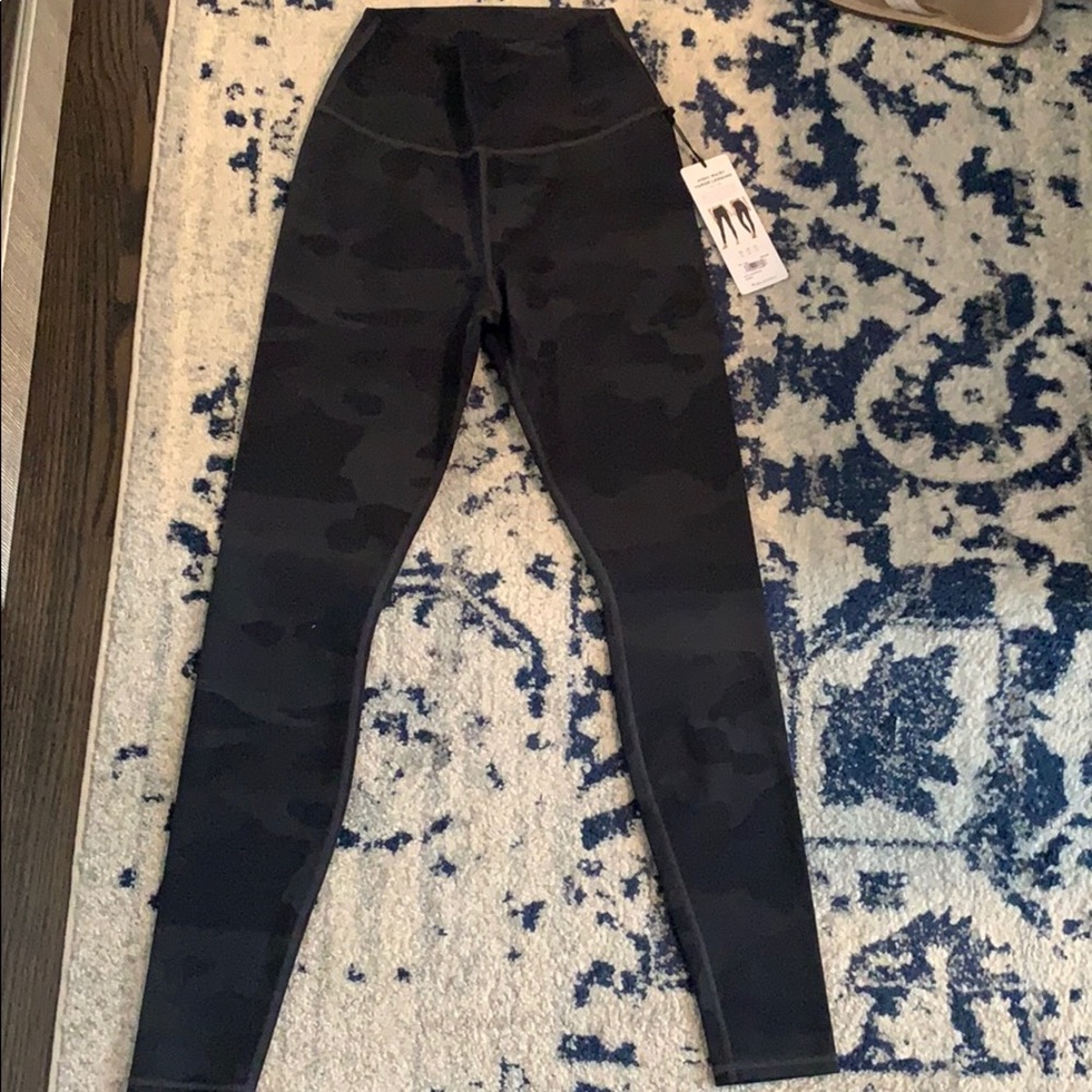 New ALO camouflage leggings- high waisted
